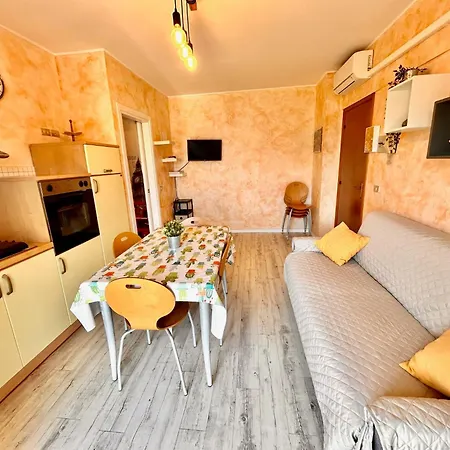 Appartement Bilo Pesaro Vicino Al Mare Con Aria Condizionata E In Centro *