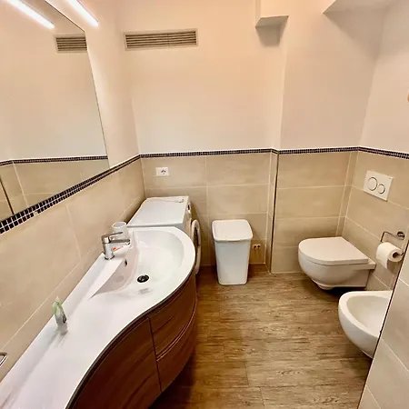 Bilo Pesaro Vicino Al Mare Con Aria Condizionata E In Centro * Marcelli