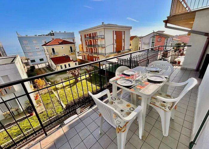 Bilo Pesaro Vicino Al Mare Con Aria Condizionata E In Centro Appartement Marcelli